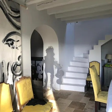 Perche King's Bedroom In Maisonnomadechic Πανσιόν 3*