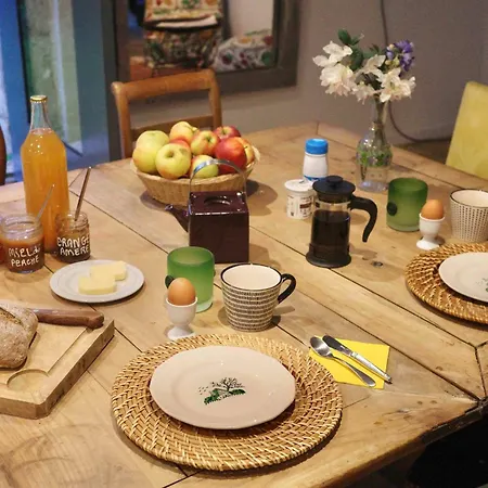 Perche King's Bedroom In Maisonnomadechic Πανσιόν