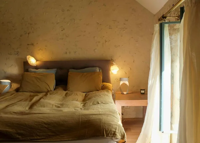 Гостевой дом Perche King's Bedroom In Maisonnomadechic 3*