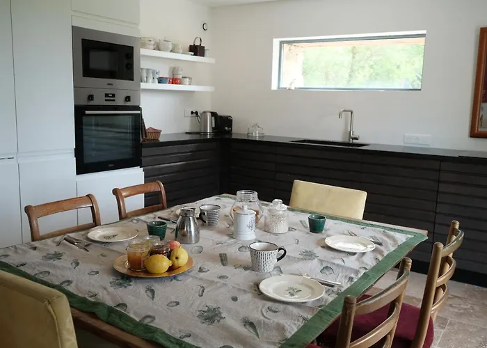 Гостевой дом Perche King's Bedroom In Maisonnomadechic